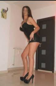 adana-escort-isinde-uzman-esmer-bayan